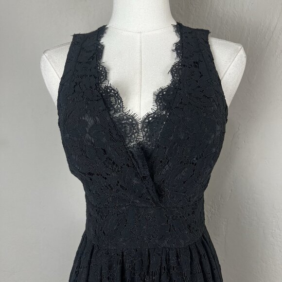 Lulus Mini Dress Black Lace V-Neck In This Moment Skater Sleeveless LBD Size‎ XS - Picture 2 of 10